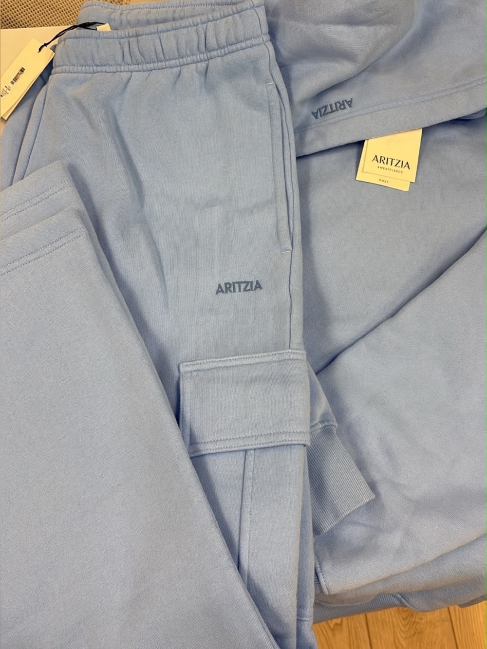 NWT aritzia sweatfleece set
